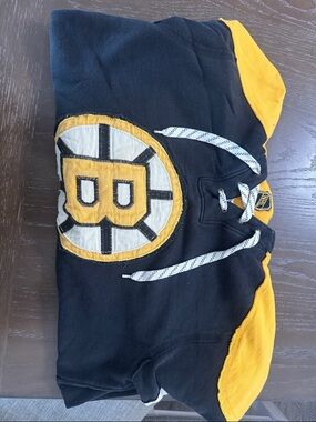 Boston Bruins mens Black & Gold NHL CCM official hoodie
